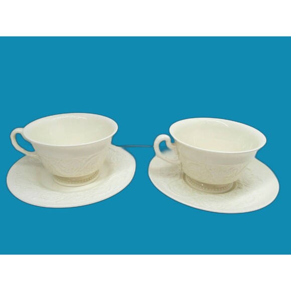 Wedgwood Patrician Ivory Cup And Saucer Set Of 2 Cups 4 Saucers 1 Dessert Plate - Picture 1 of 11